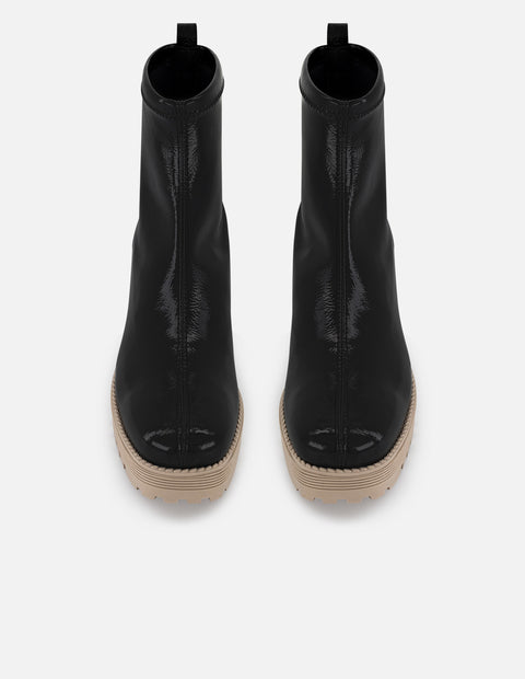 Botines color negro charol para mujer con acabado papiro negro