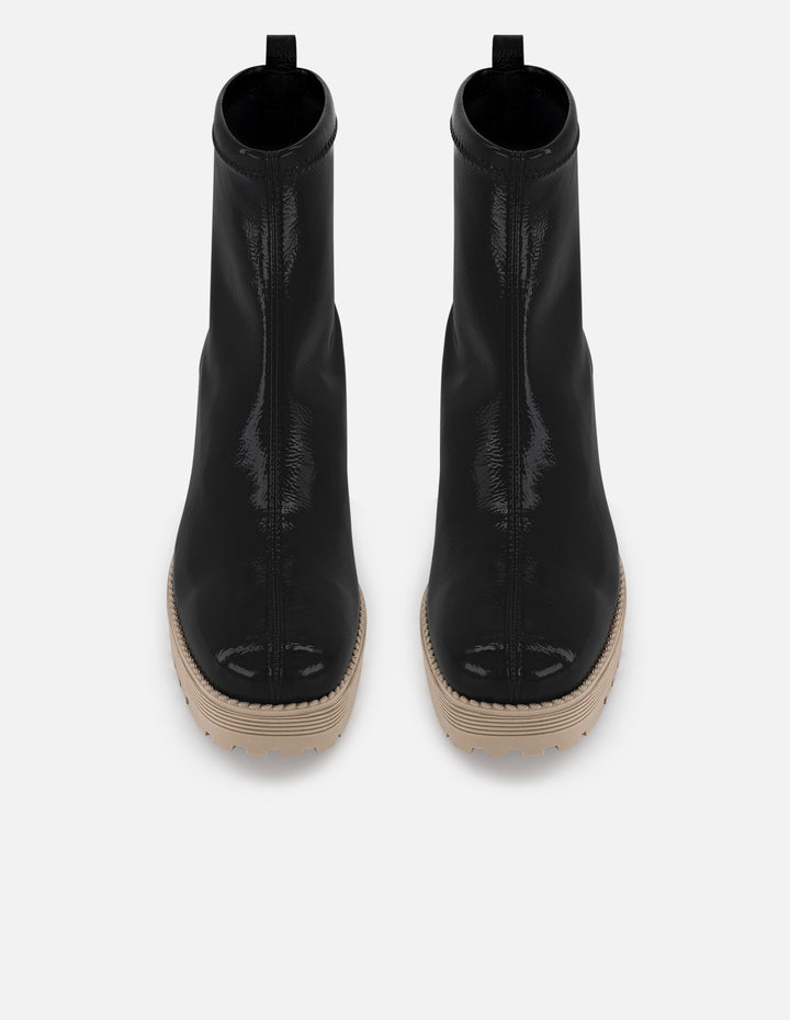 Botines color negro charol para mujer con acabado papiro negro