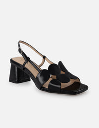 Sandalia de piel charol color negro para mujer con detalles en círculo