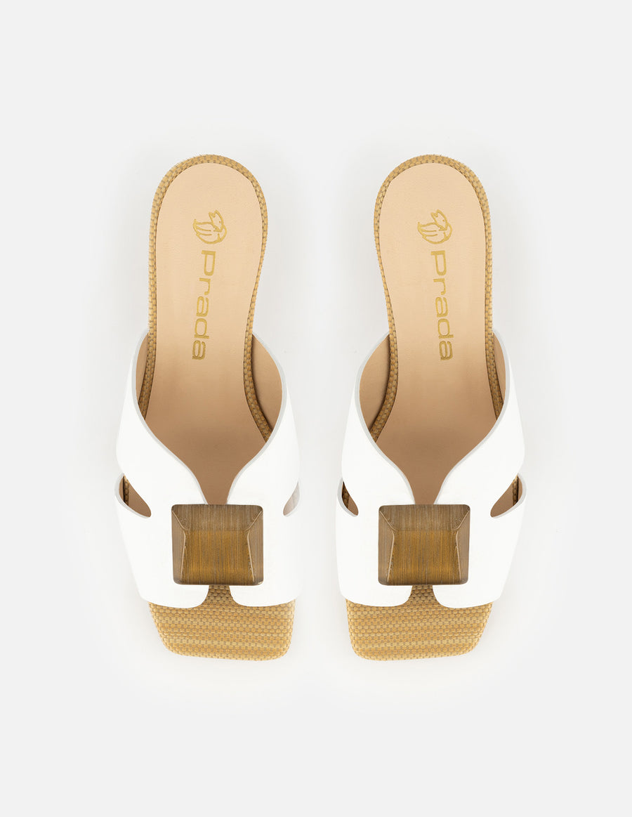 Mule de piel color blanco para mujer con detalle tipo madera