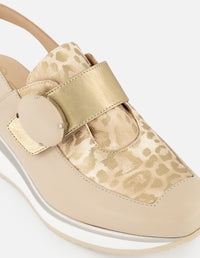 Mocasines de piel metalizada color dorado para mujer con diseño animal print