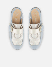 Mocasines de piel metalizada color plata para mujer con diseño animal print