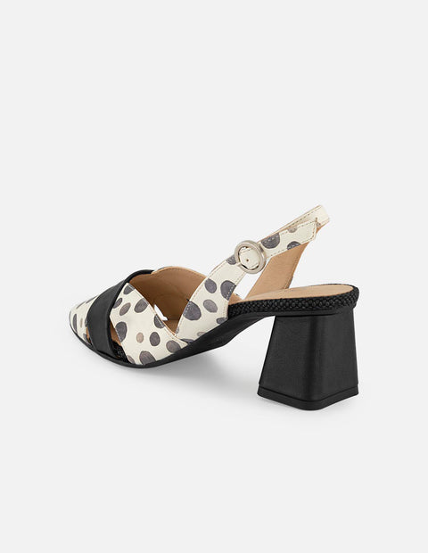 Zapatilla negro piel para mujer con detalles tipo acuarela