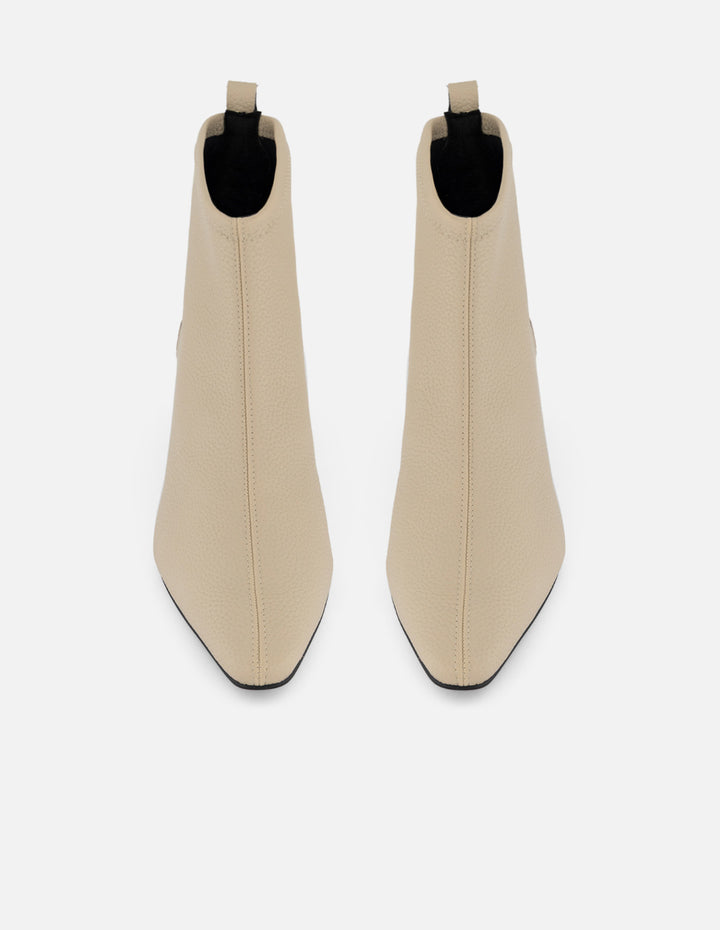 Botín blanco lycra de mujer con tacón fantasía