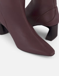 Bota vino lycra piel de mujer con tacón negro cuadrado