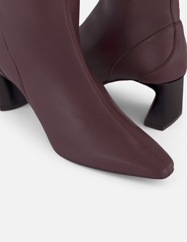 Bota vino lycra piel de mujer con tacón negro cuadrado