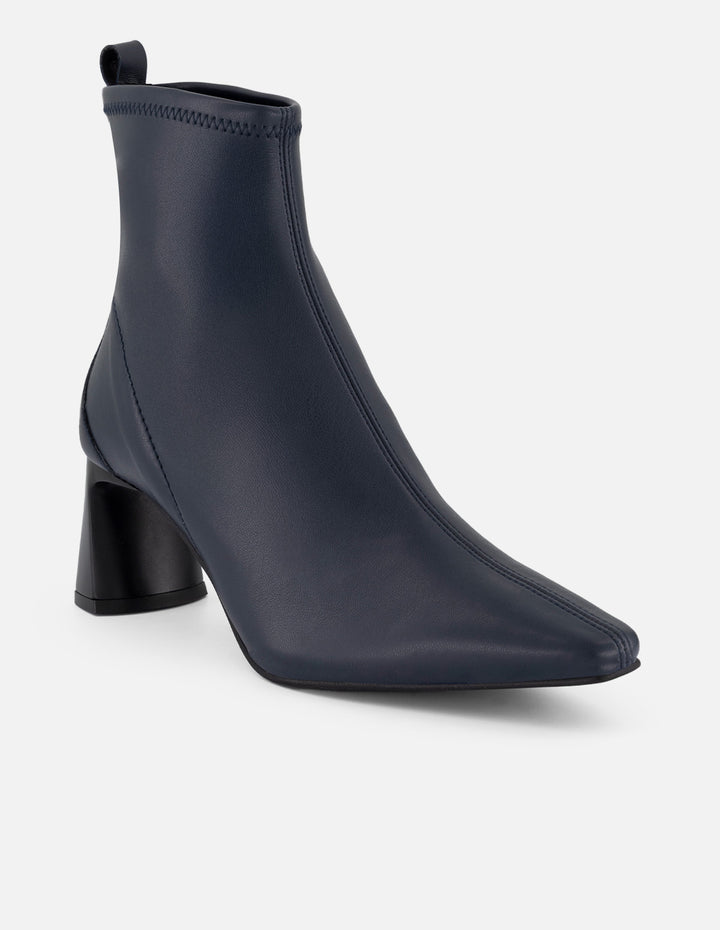 Botines azul lycra piel de mujer con tacón negro cuadrado
