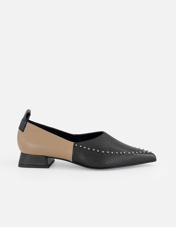 Flats bicolor de piel para mujer con remaches