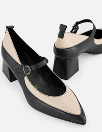 Mercedes bicolor piel de mujer con pulsera negra