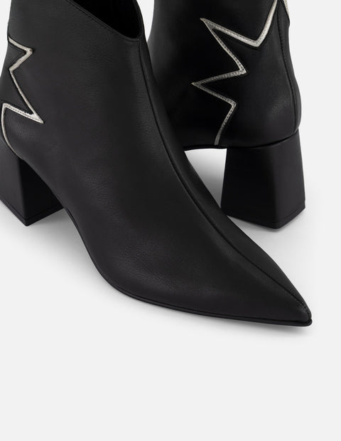 Botines color negro piel de mujer con adorno de estrella