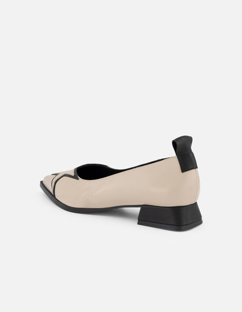 Flats color blanco piel de mujer con adorno tipo estrella