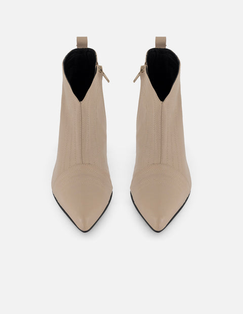 Botines color beige piel de mujer con escote en V