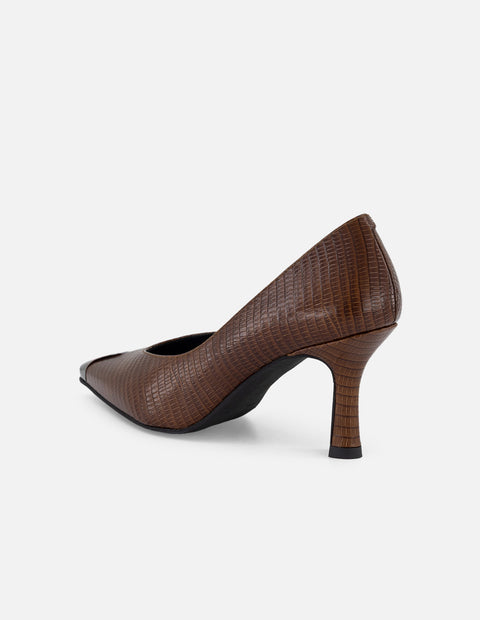 Zapatilla color cafe piel grabado tejus para mujer