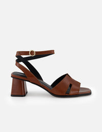 Sandalias café para mujer con tiras dobles