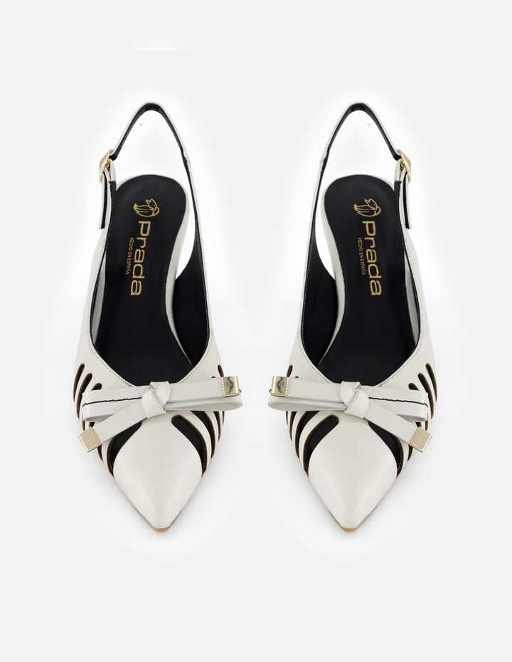 Zapatilla blanca para mujer con cortes verticales