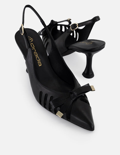 Zapatilla negro piel para mujer con cortes verticales