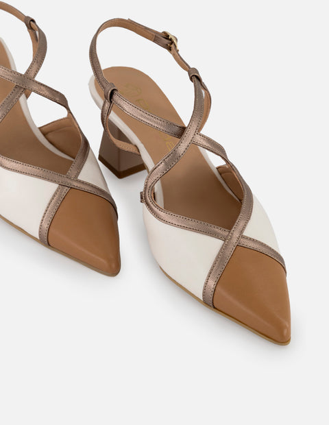 Zapatilla café y blanco en piel para mujer con combinación de materiales