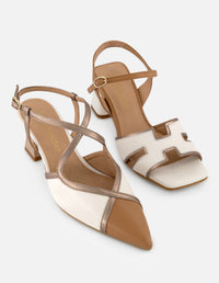 Zapatilla café y blanco en piel para mujer con combinación de materiales