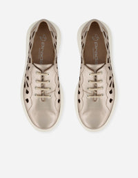 Tenis rosa piel metalizada para mujer con picados