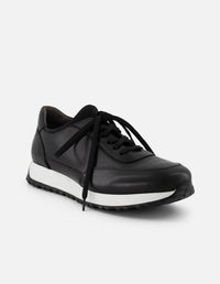 Tenis negro piel para hombre con combinación de materiales