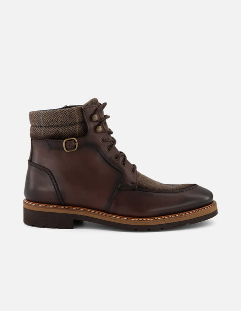 Botines café piel y textil para hombre con hebilla lateral