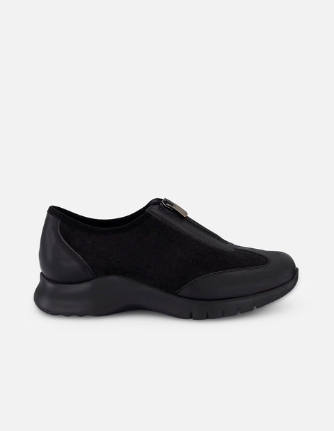 Tenis negro antelina para mujer con combinación de materiales