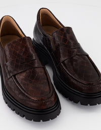 Mocasines café piel para mujer con antifaz en pala