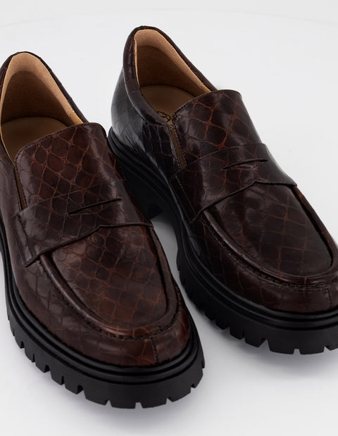 Mocasines café piel para mujer con antifaz en pala