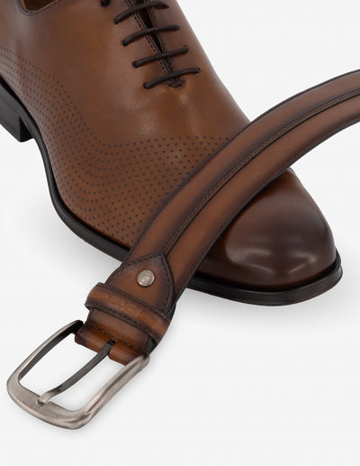 Cinturón en piel napa color cuero para hombre