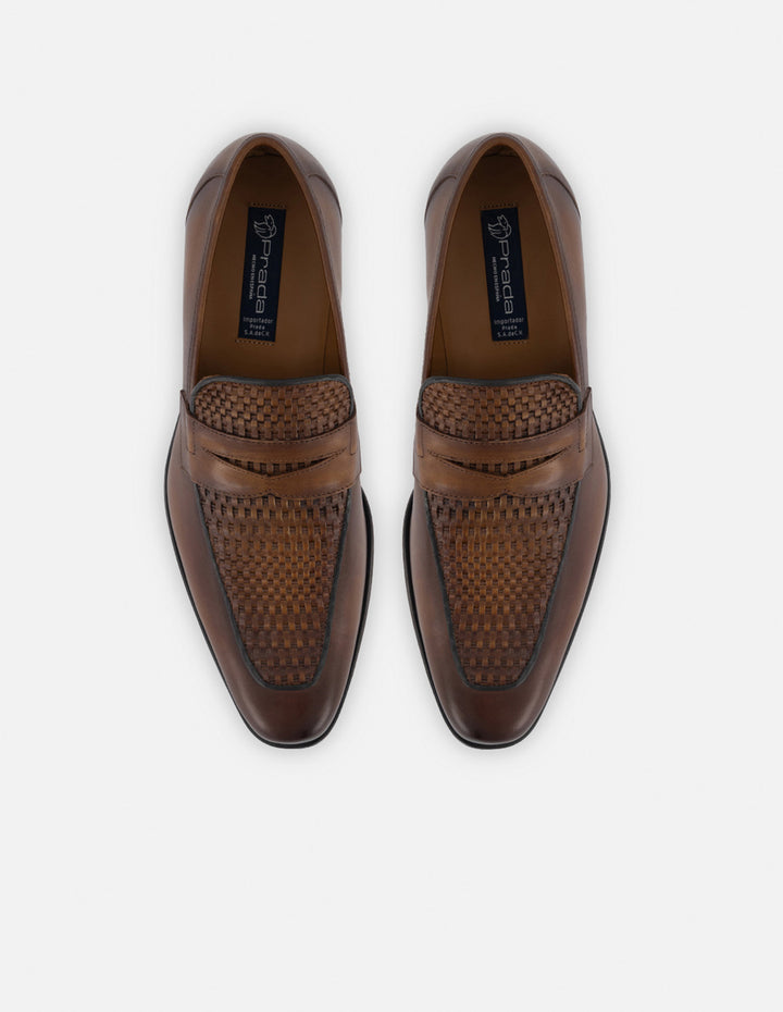 Mocasín en piel napa trenzada color cuero para hombre