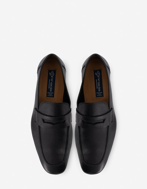 Mocasín de piel napa suaves en color negro para hombre