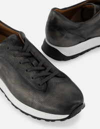 Tenis en piel napa color gris para hombre