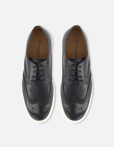 Blucher de piel color negro con detalle en picado maría para hombre