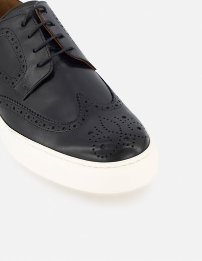 Blucher de piel color negro con detalle en picado maría para hombre