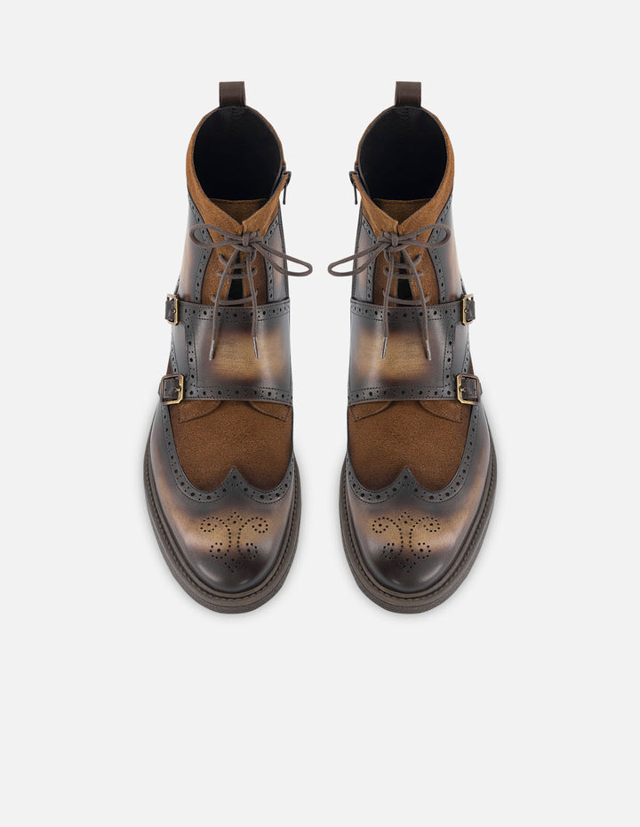 Botin en piel y ante color caoba con sombreados en aerografo y picado María para hombre