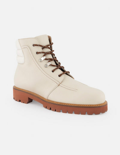 Botin de cordones en piel bombeada color hueso con cordones color vino para hombre
