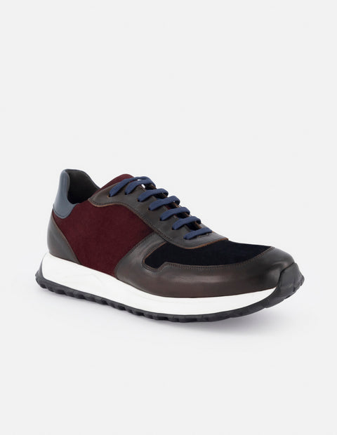 Deportivo en piel color azul con detalles en ante y suela extra light para hombre