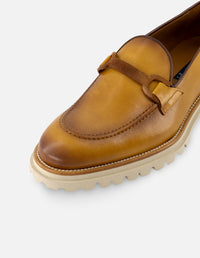 Mocasín en piel napa color cuero para hombre