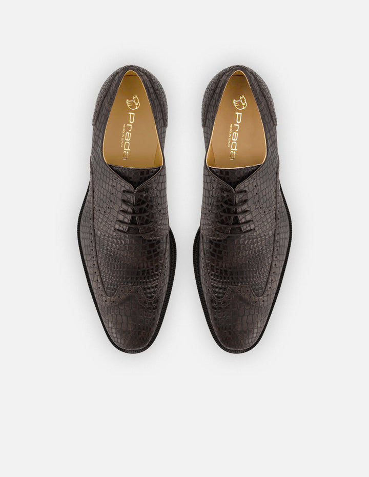 Zapato Blucher café piel grabada tipo coco para hombre con detalles en picado