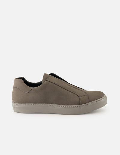 Tenis verde de nobuck para hombre sin cordones