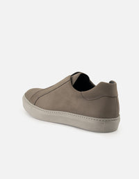 Tenis verde de nobuck para hombre sin cordones