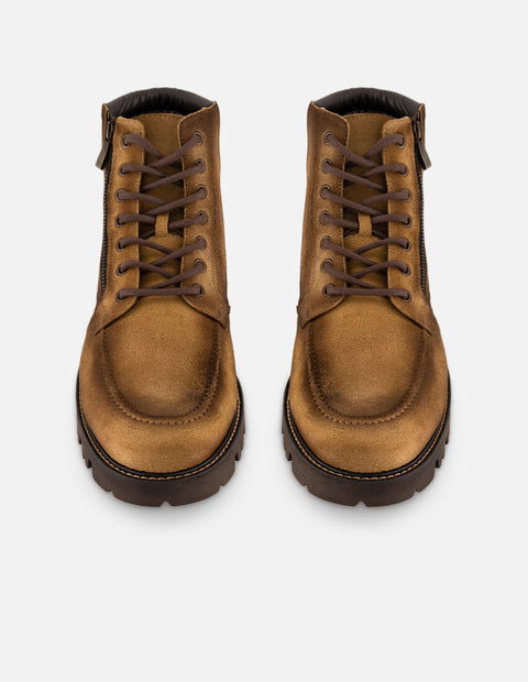 Botines color cuero de ante para hombre con sombreado artesanal
