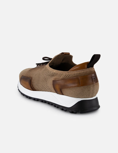 Tenis color beige en textil con detalles en piel para hombre