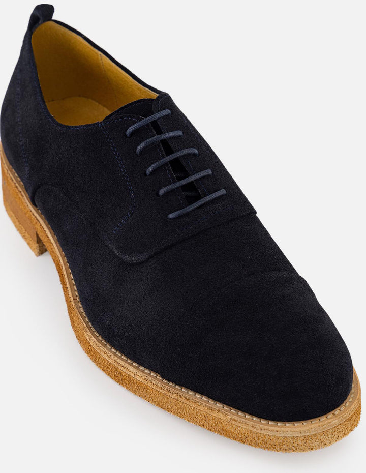 Zapato Oxford azul con suela ligera para hombre