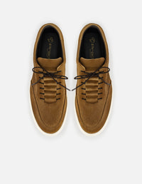 Tenis café en ante para hombre con ajuste de cordones