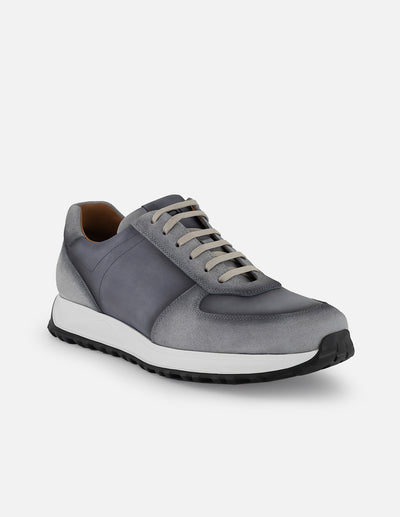 Tenis con combinación de ante y piel en color gris para hombre