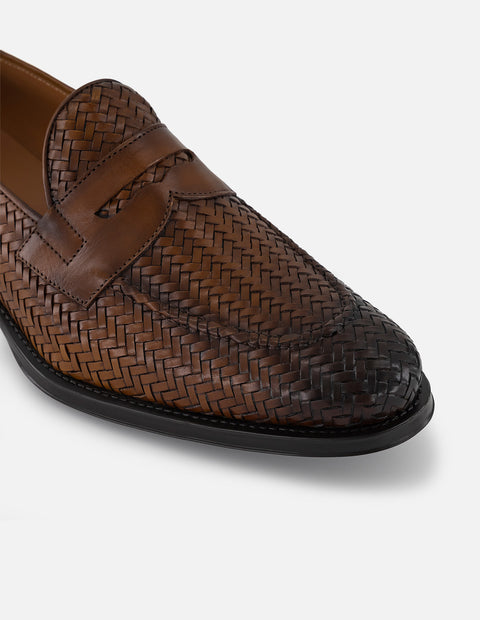 Mocasines café en piel trenzada para hombre