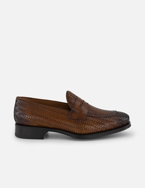 Mocasines café en piel trenzada para hombre
