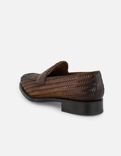 Mocasines café en piel trenzada para hombre