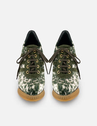 Zapato Oxford verde terciopelo para mujer con acabado print
